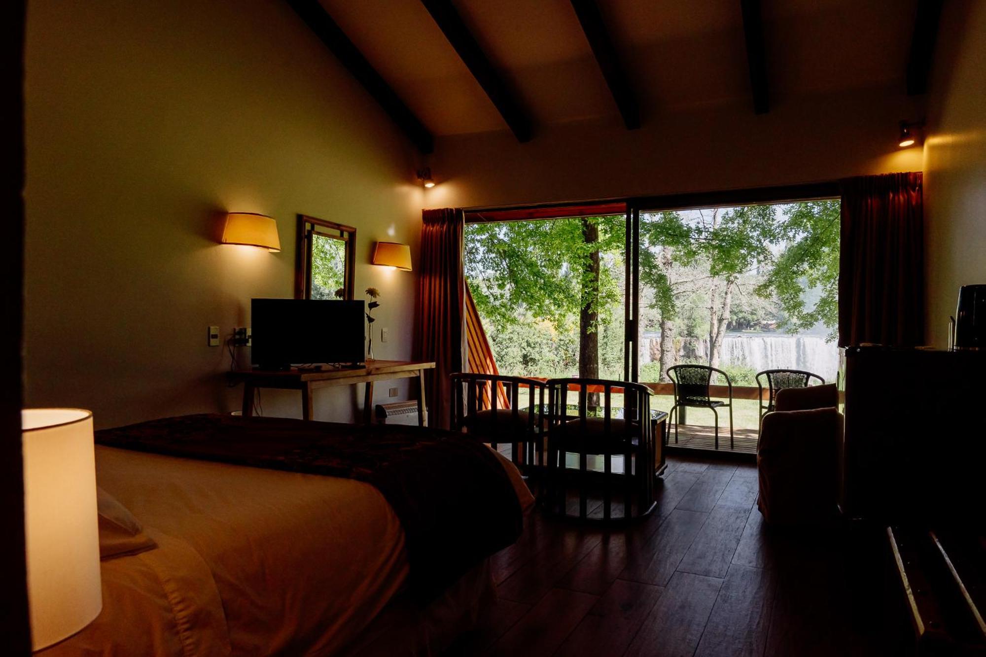 Hotel Salto Del Laja ลอสอังเคเลส ภายนอก รูปภาพ
